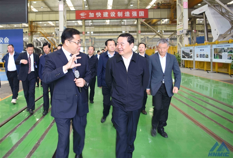 國務(wù)院國資委黨委書記、主任郝鵬調(diào)研鄭煤機